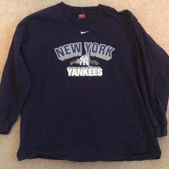 nike yankees long sleeve shirt